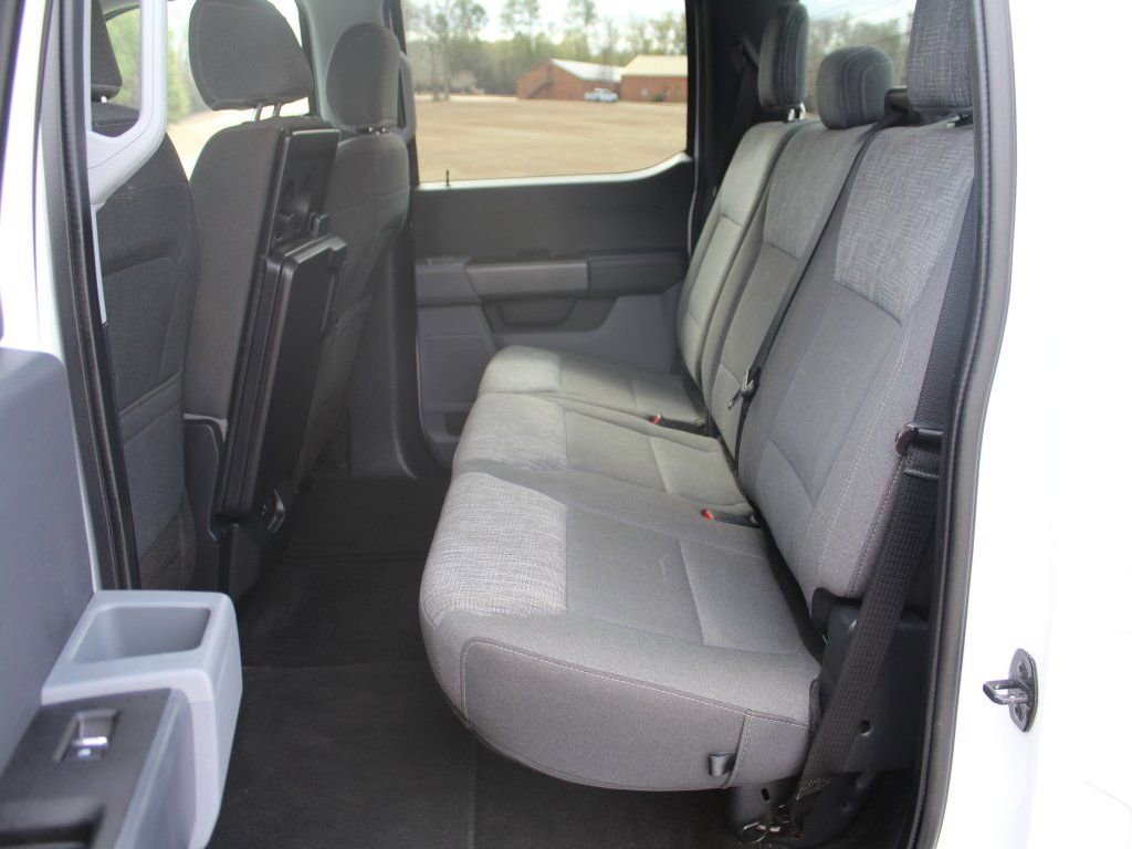 Used 2021 Ford F150 XLT AWD/4WD image 4