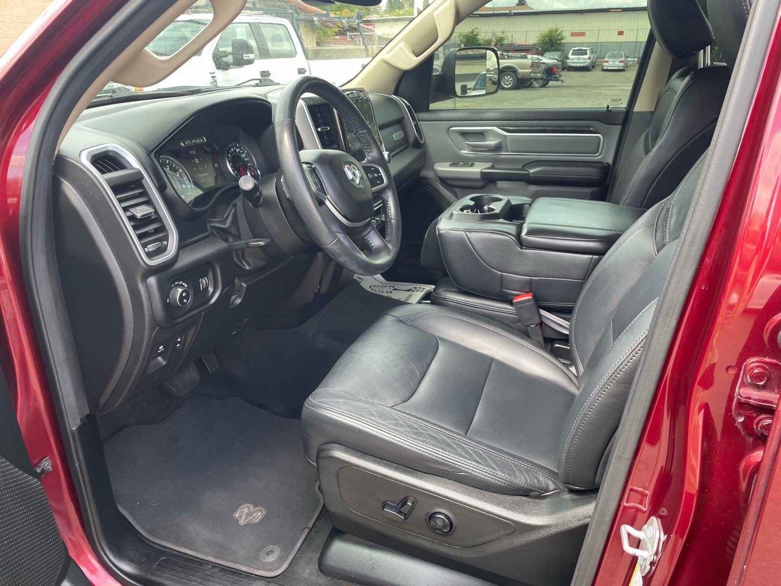 Used 2020 RAM 1500 Big Horn AWD/4WD image 11