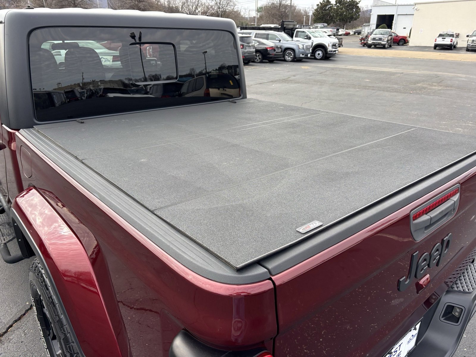 Used 2021 Jeep Gladiator Willys image 15