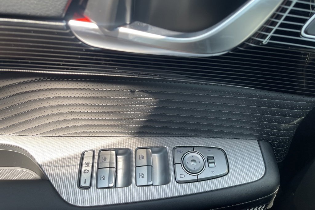 Used 2024 Hyundai Palisade Calligraphy image 20