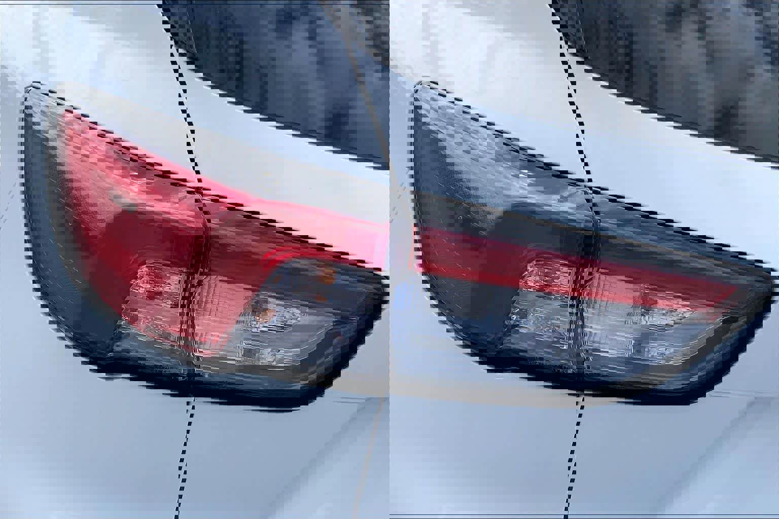 Used 2021 Ford Escape SE image 28