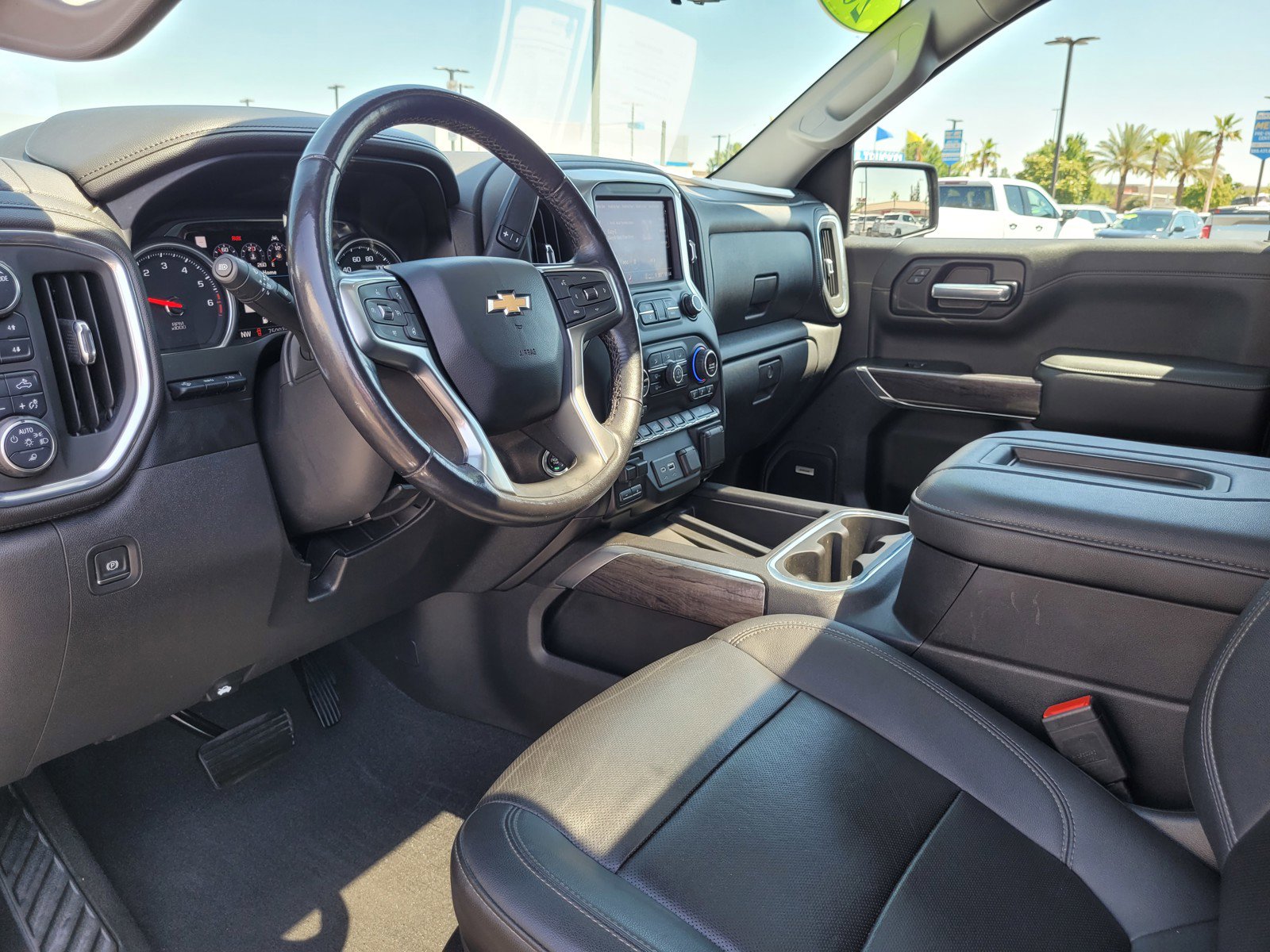 Used 2021 Chevrolet Silverado 1500 LTZ w/ LTZ Premium Package AWD/4WD image 9