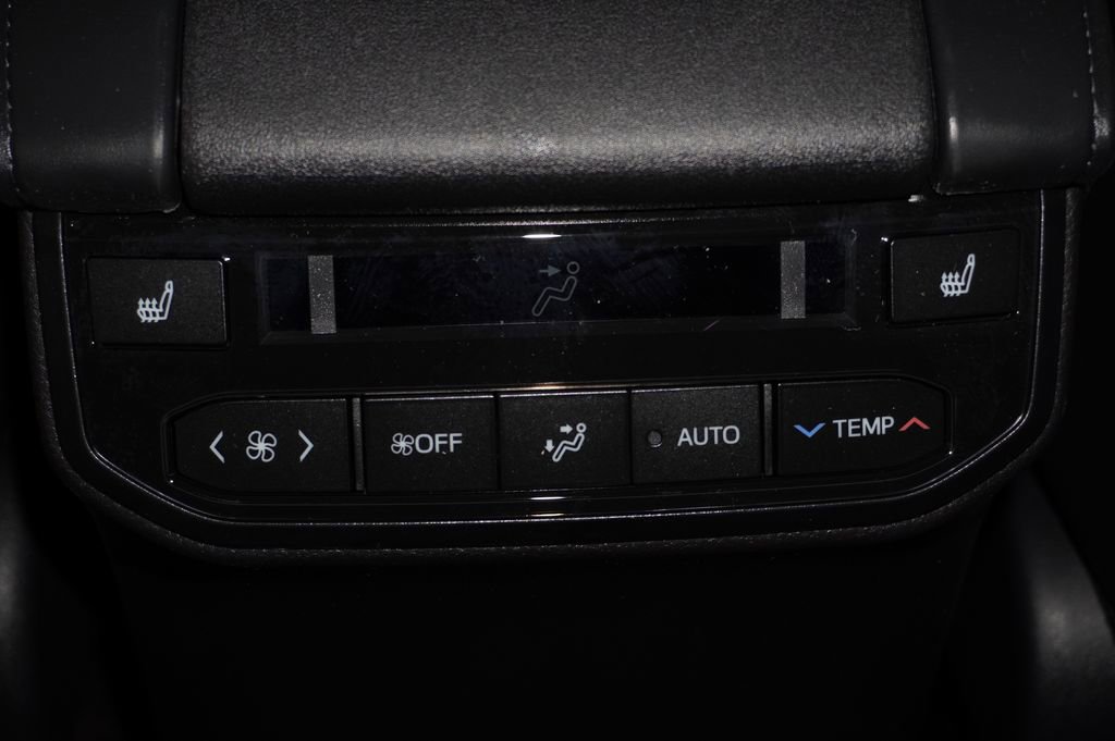 New 2026 Toyota Highlander Platinum image 11