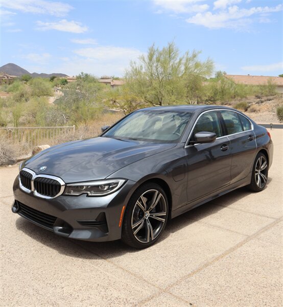 Used 2021 BMW 330e w/ Convenience Package RWD image 1