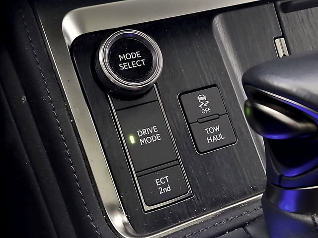 Used 2024 Lexus GX 550 w/ Accessory Package (Z1) AWD/4WD image 31