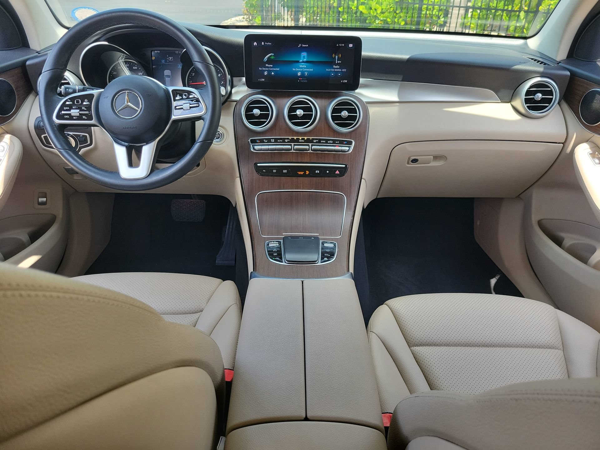 Used 2022 Mercedes-Benz GLC 300 w/ Premium Package Lite image 13