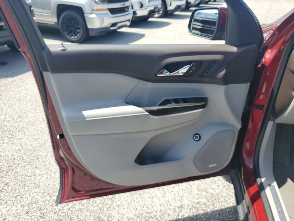 Used 2017 GMC Acadia SLT FWD image 24