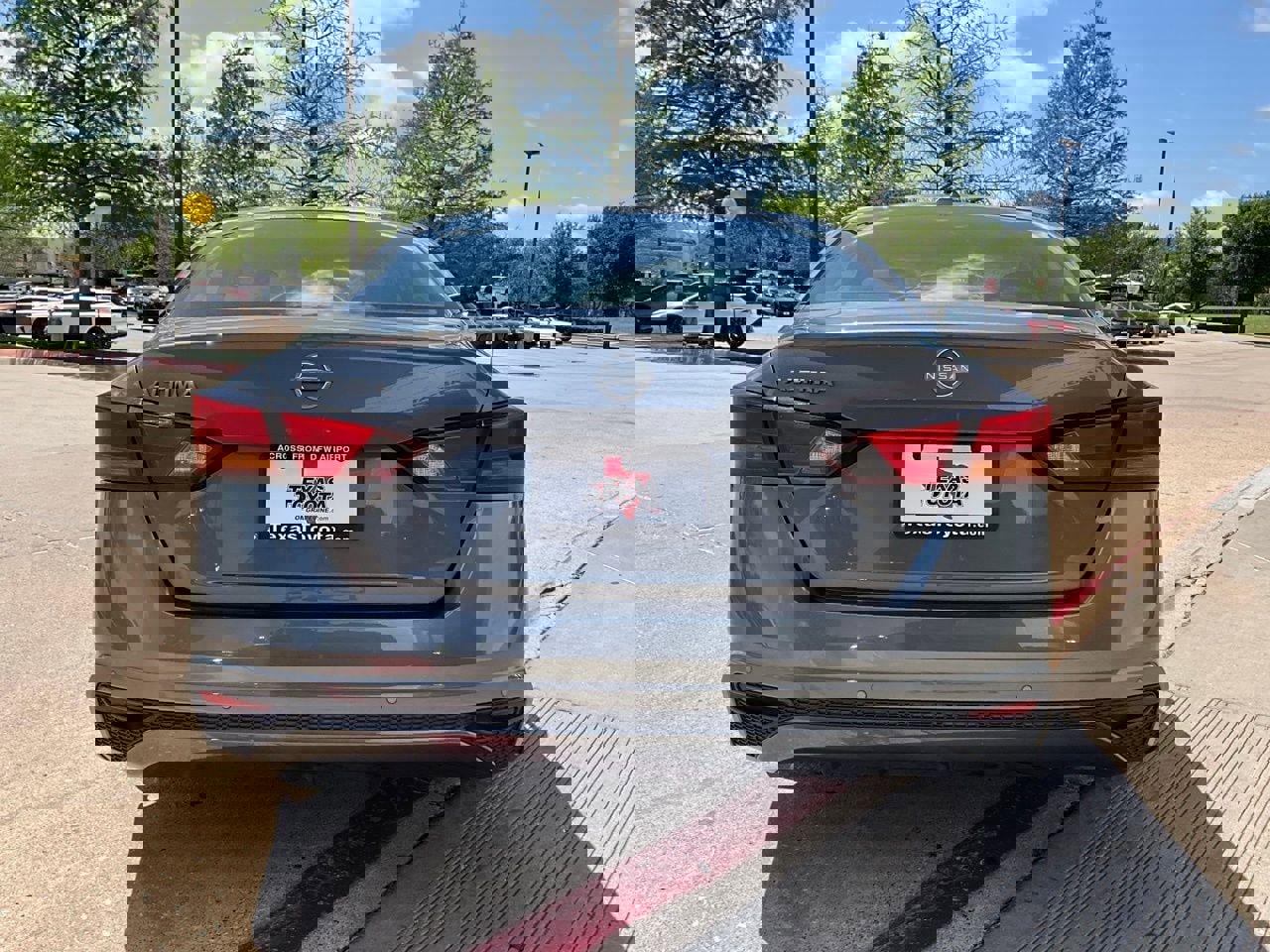 Used 2025 Nissan Altima 2.5 SV image 7