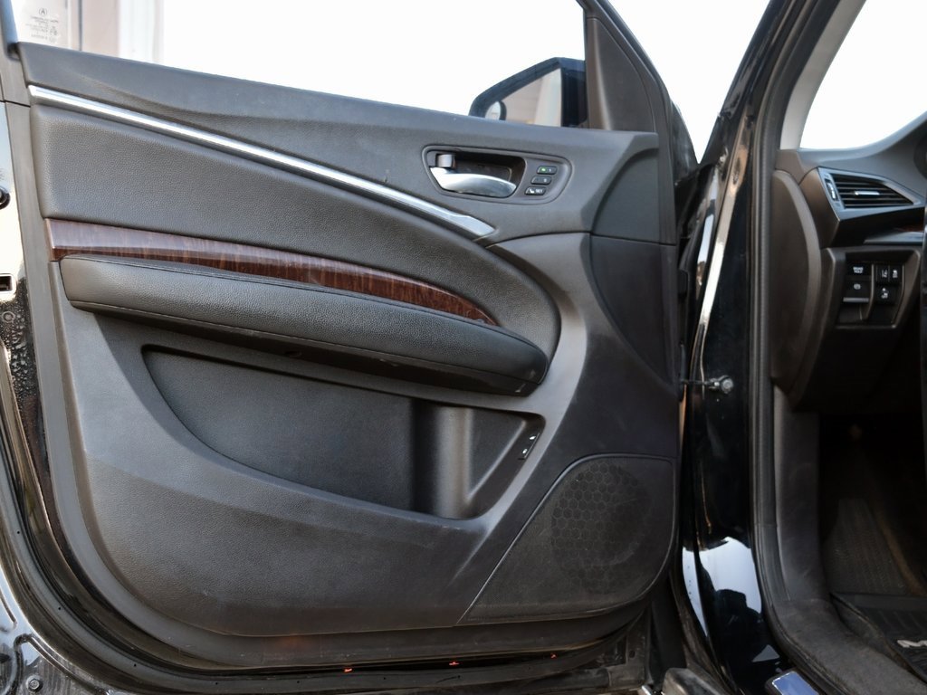 Used 2018 Acura MDX SH-AWD image 32