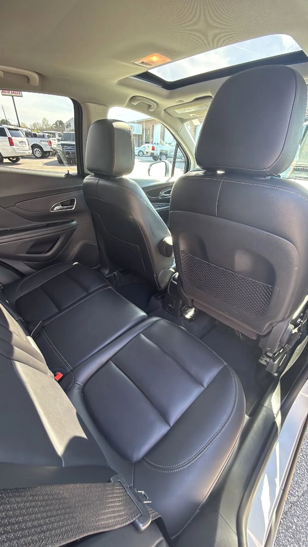 Used 2015 Buick Encore Premium w/ Experience Buick Package FWD image 29