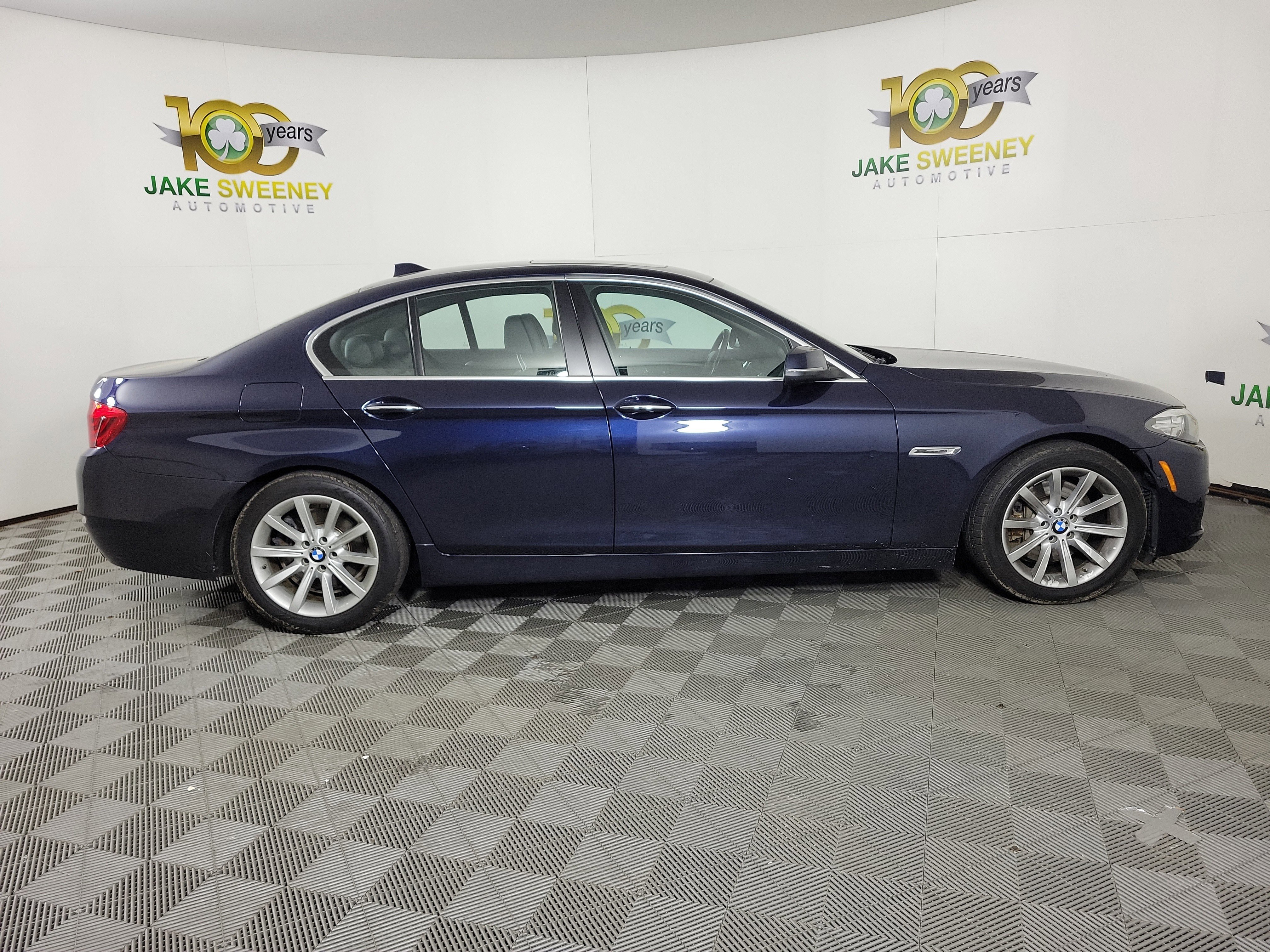 Used 2015 BMW 535i xDrive Sedan AWD/4WD image 4