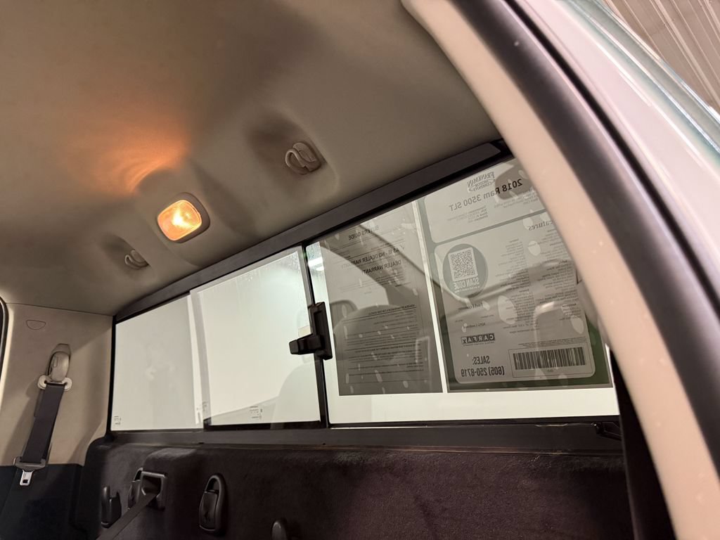 Used 2018 RAM 3500 SLT w/ Snow Chief Group AWD/4WD image 9