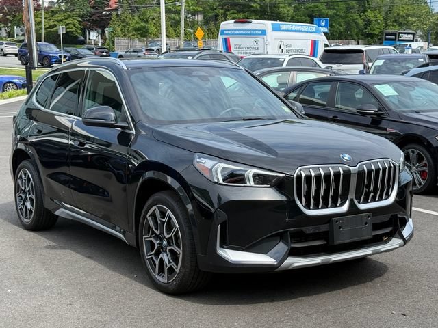 Certified 2026 BMW X1 xDrive28i w/ Convenience Package AWD/4WD image 3