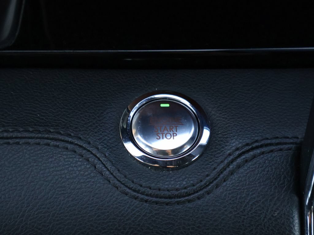 Used 2023 Lincoln Navigator L Reserve AWD/4WD image 35