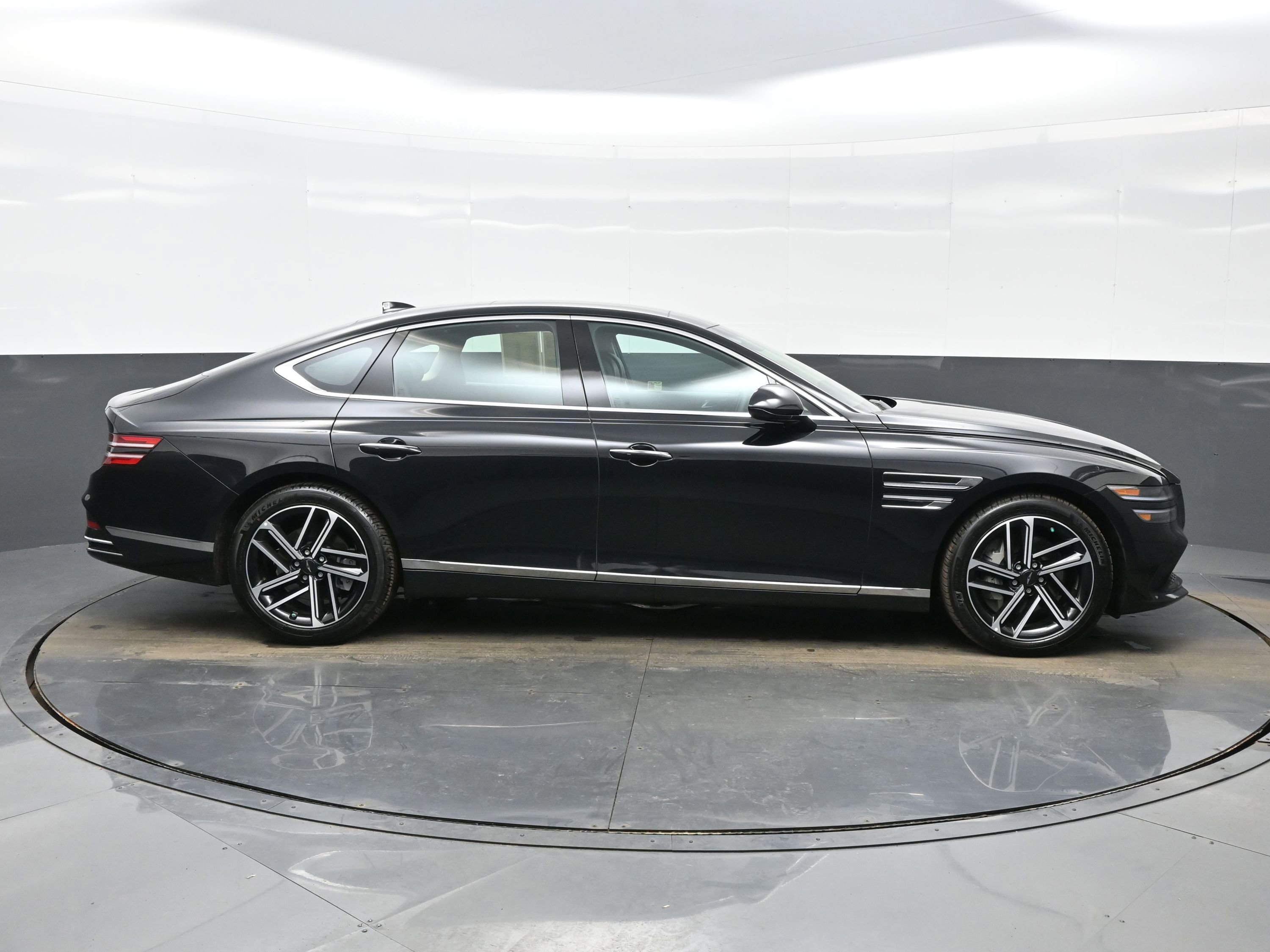 Certified 2026 Genesis G80 2.5T Advanced image 7