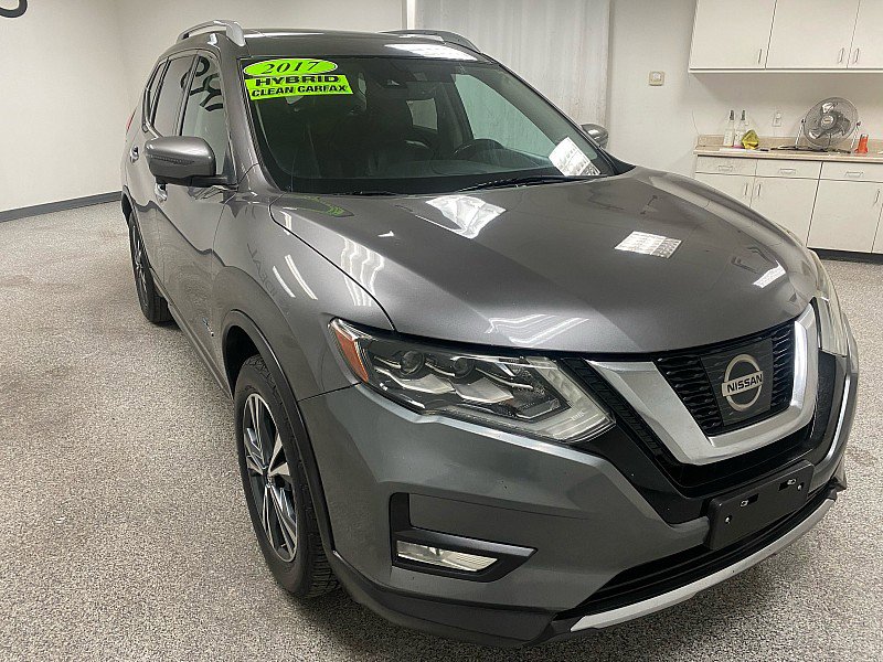 Used 2017 Nissan Rogue SL w/ SL HEV Premium Package image 3