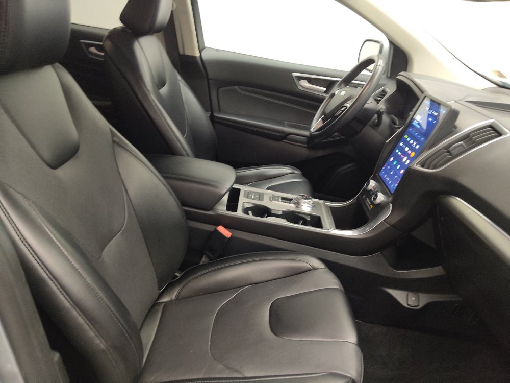 Used 2022 Ford Edge Titanium w/ Equipment Group 301A AWD/4WD image 21