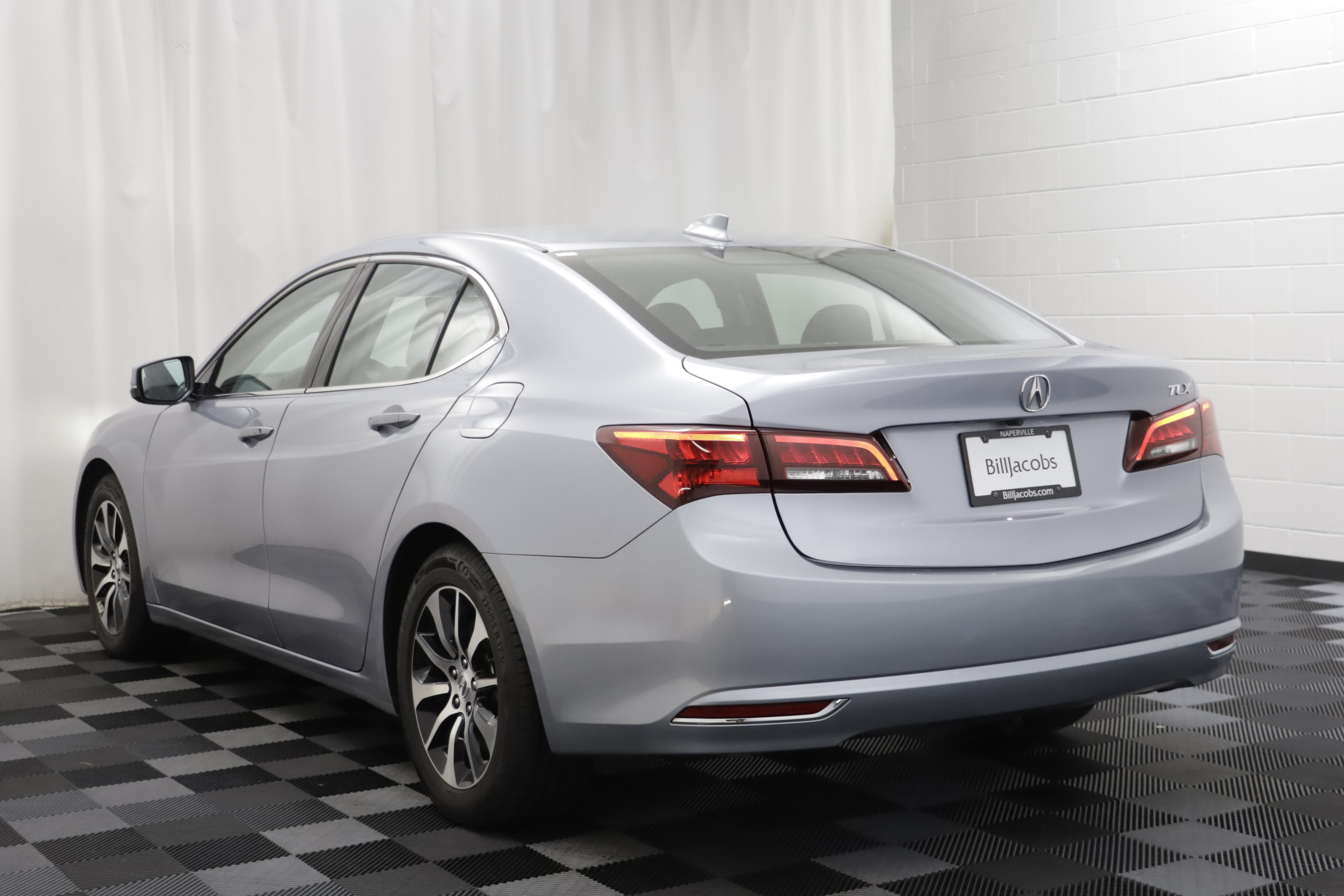 Used 2016 Acura TLX w/ Technology Package FWD image 9