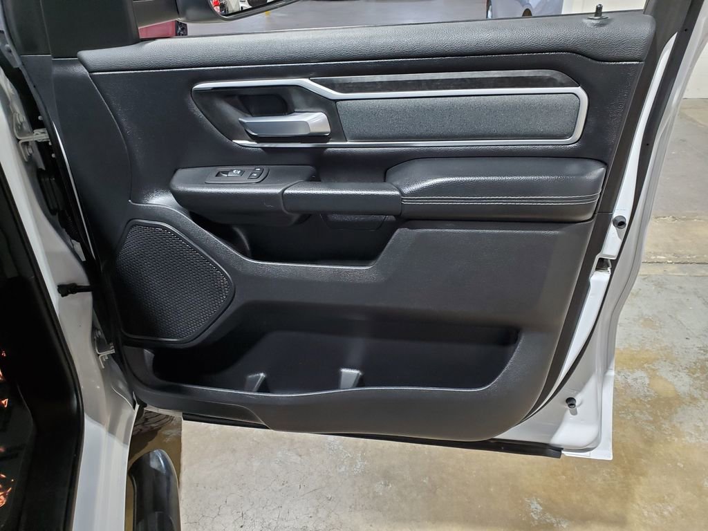Used 2021 RAM 1500 Lone Star AWD/4WD image 17
