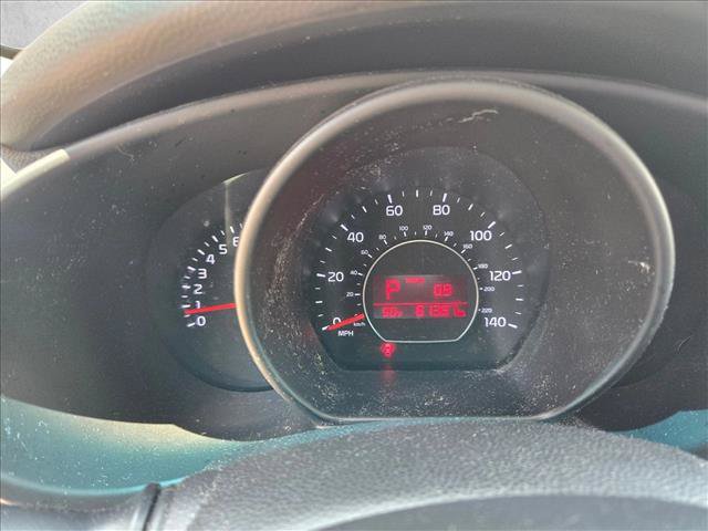 Used 2015 Kia Soul + FWD image 6