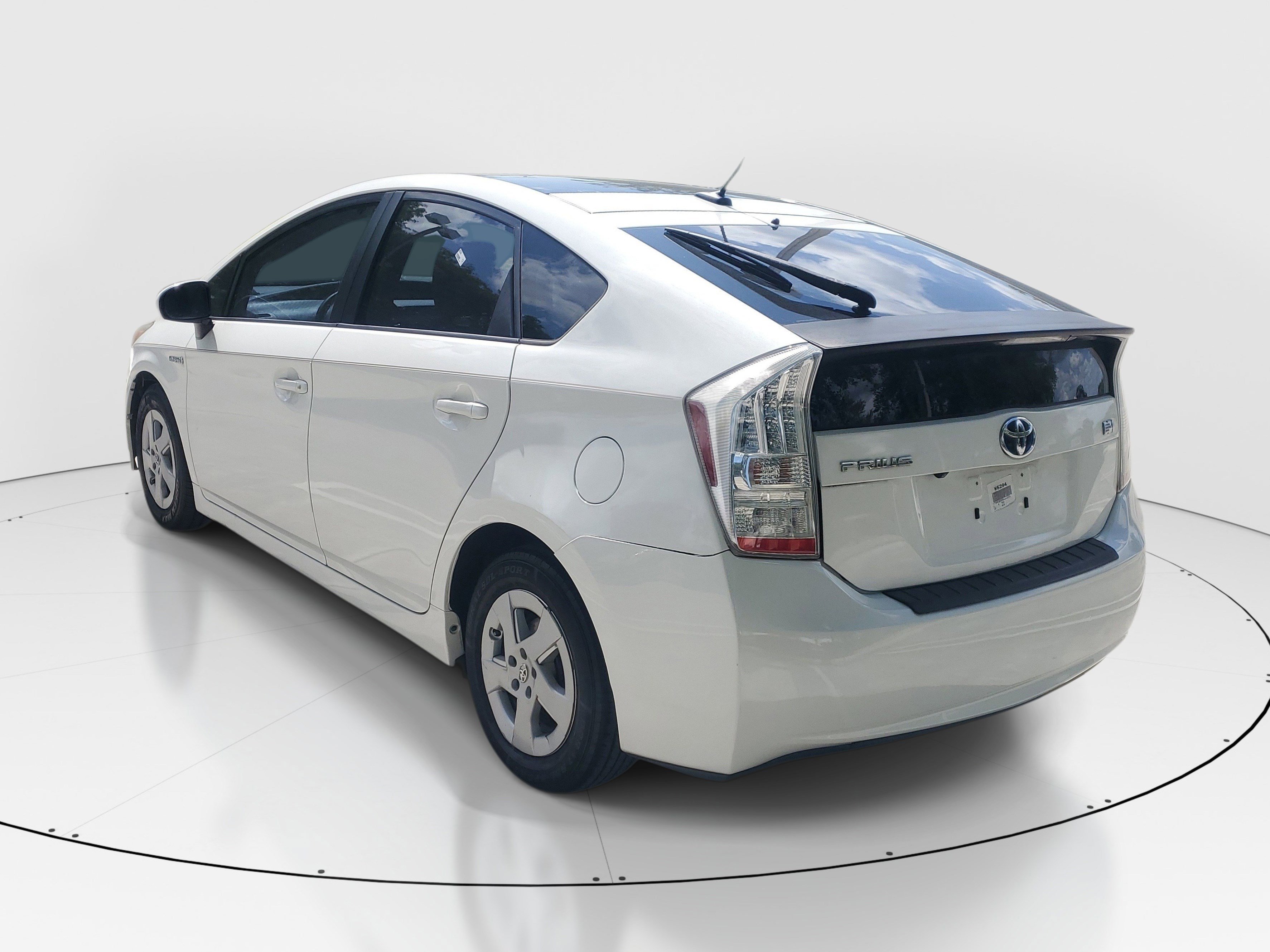 Used 2011 Toyota Prius Three w/ Solar Roof Pkg FWD image 5