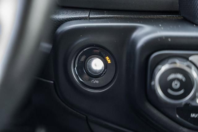 Used 2020 Jeep Gladiator Overland w/ Cold Weather Group image 26