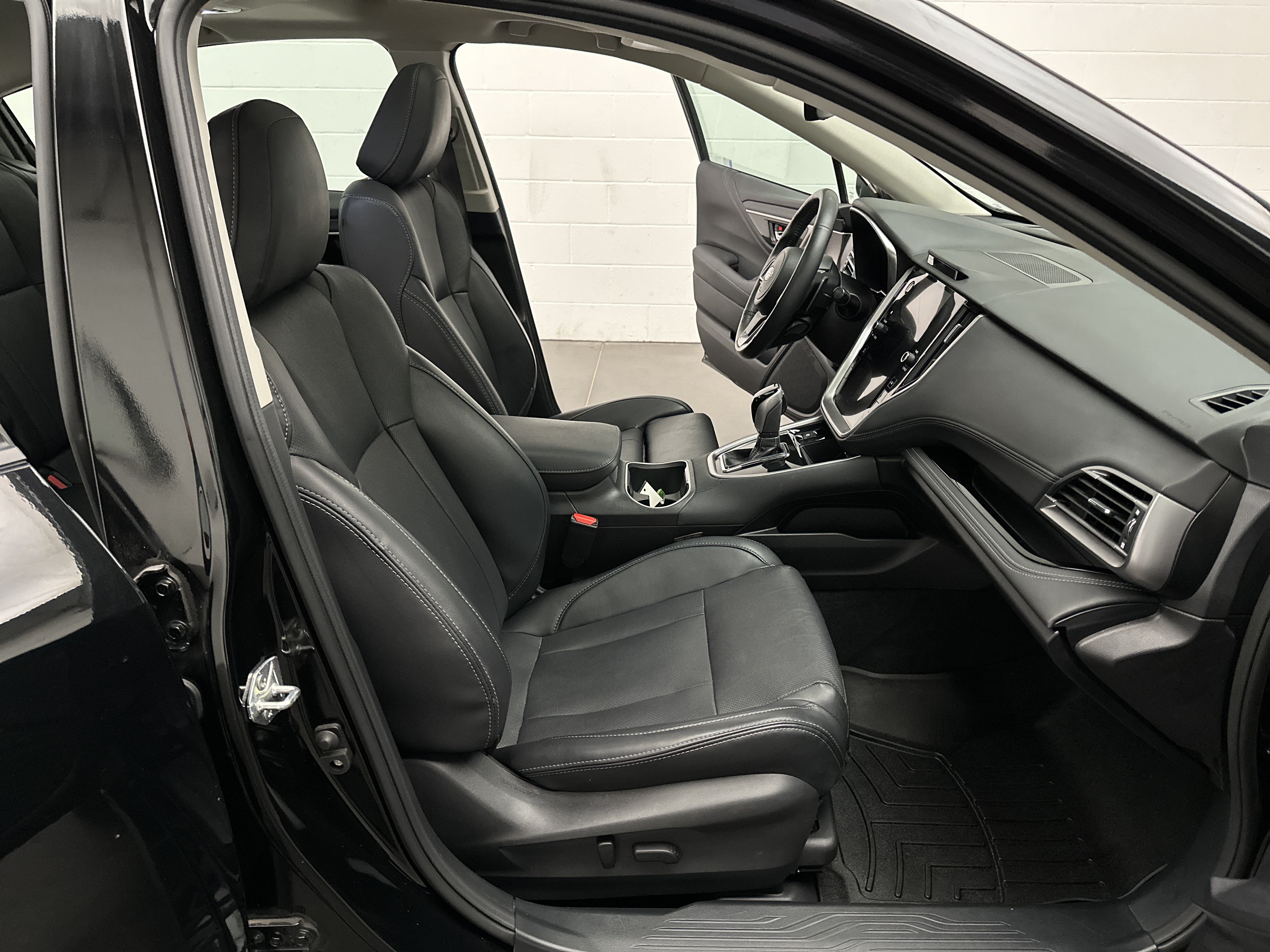 Used 2023 Subaru Legacy Limited AWD/4WD image 21