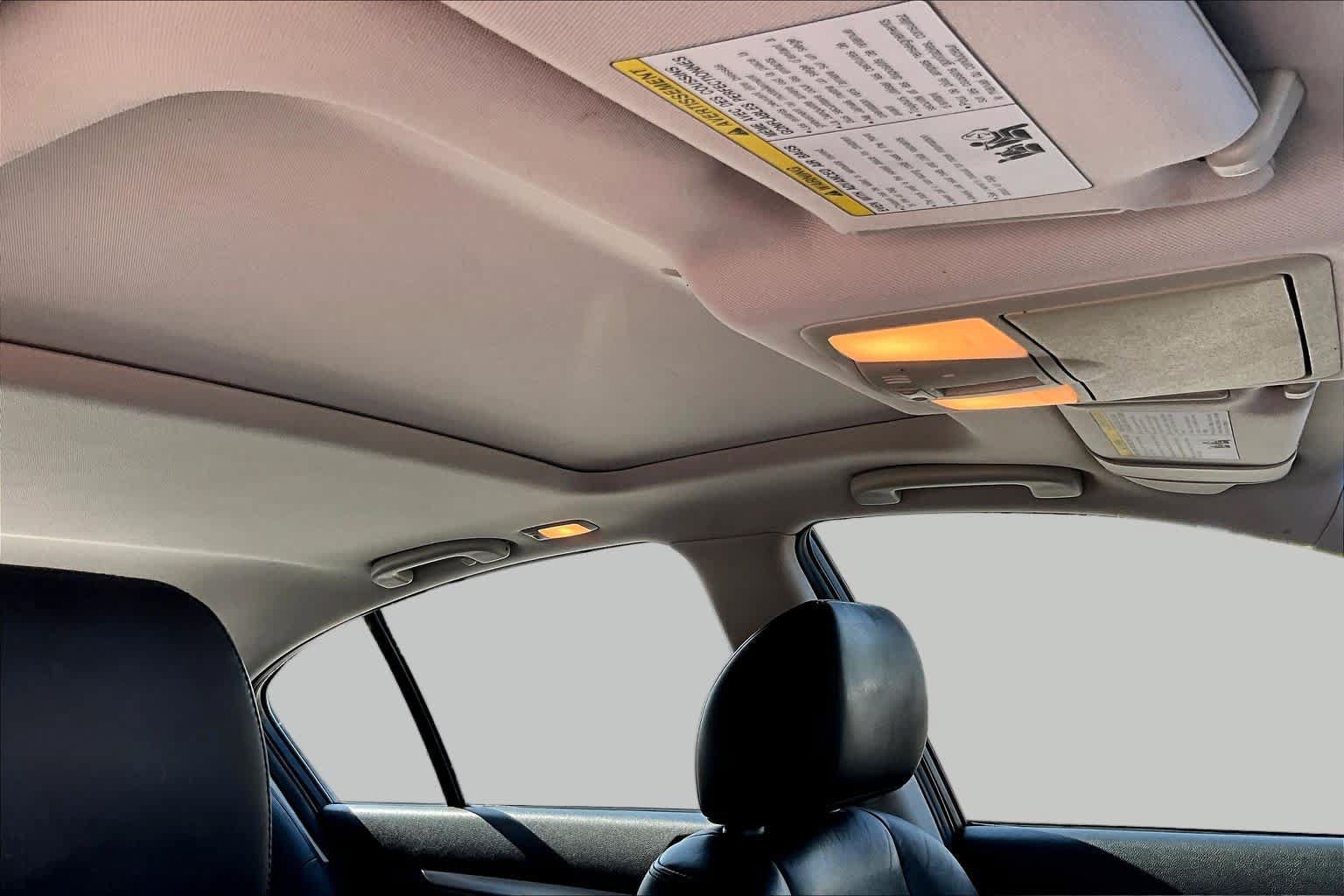 Used 2011 INFINITI G25 Journey w/ Moonroof Pkg RWD image 13