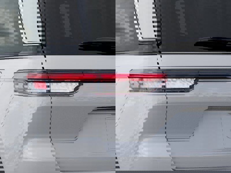 New 2025 Jeep Grand Cherokee Laredo X image 24