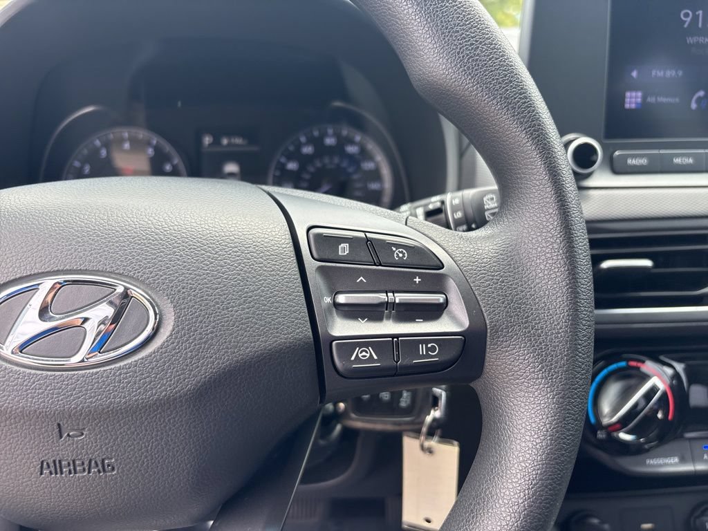 Used 2022 Hyundai Kona SE FWD image 26