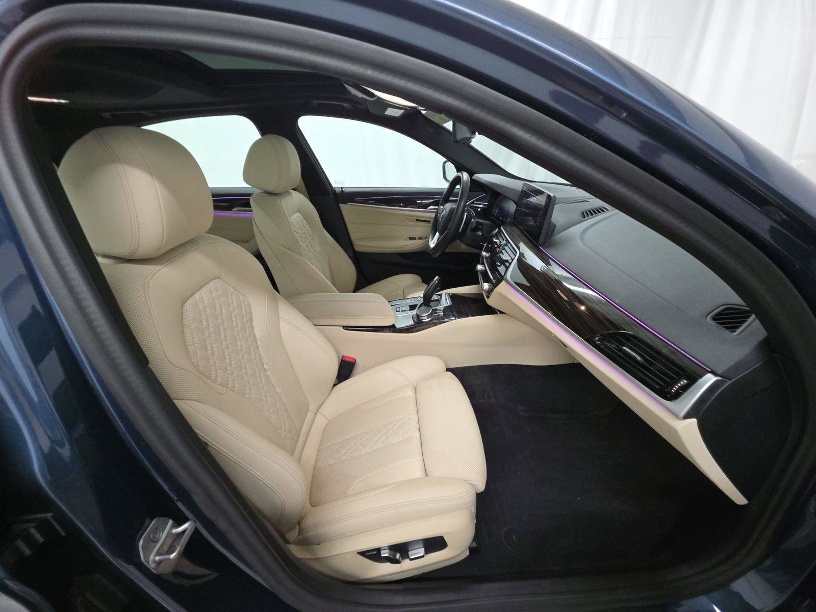 Used 2023 BMW 530e xDrive w/ Convenience Package AWD/4WD image 8