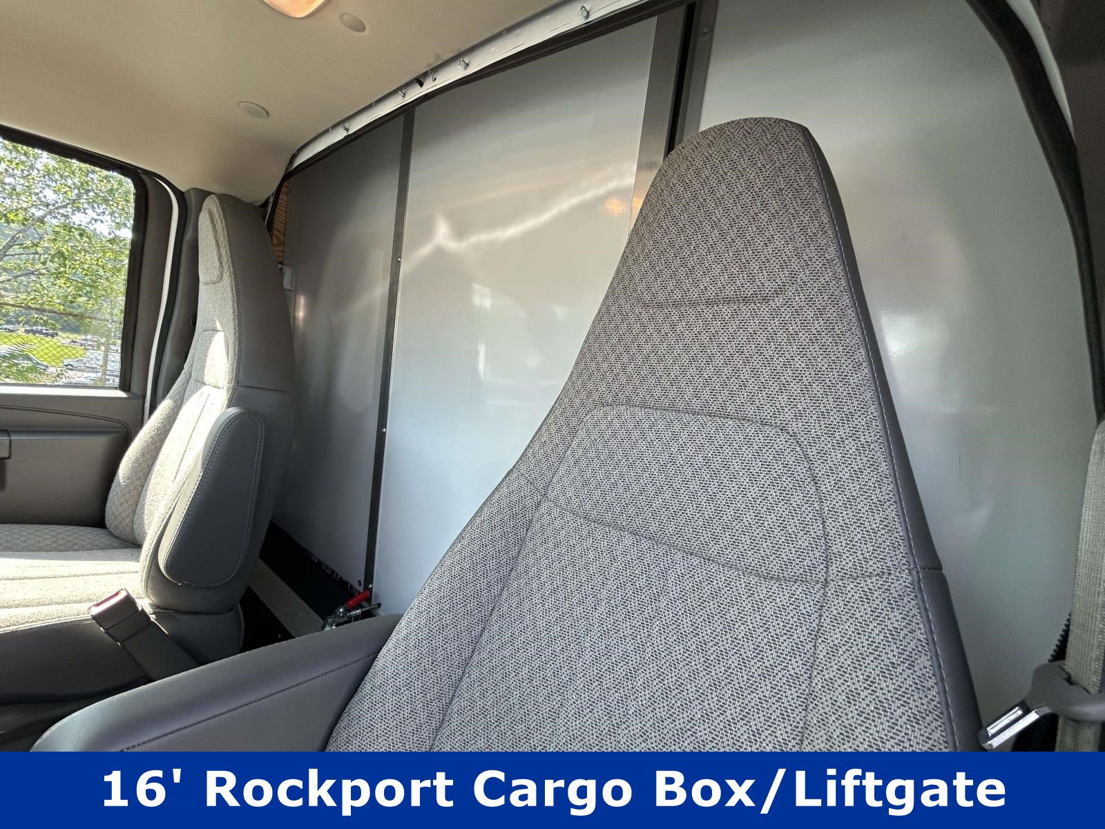 New 2026 Chevrolet Express 4500 w/ Power Convenience Package RWD image 15