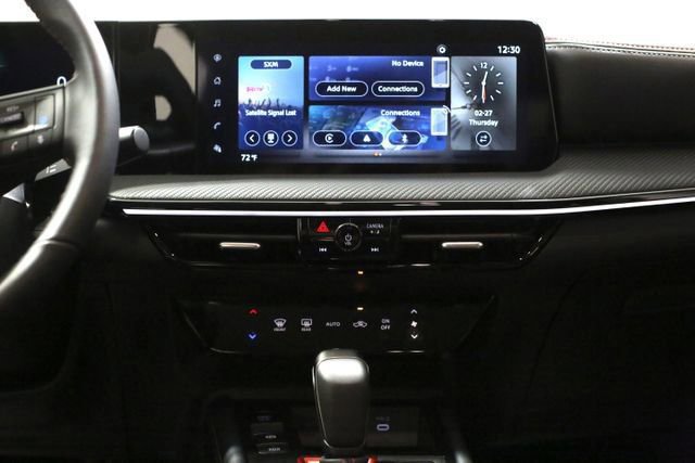 New 2025 Nissan Kicks SR w/ SR Premium Package image 11