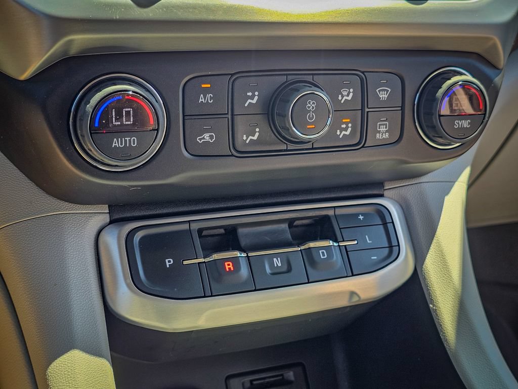 Used 2020 GMC Acadia SLT w/ LPO, Floor Liner Package FWD image 26