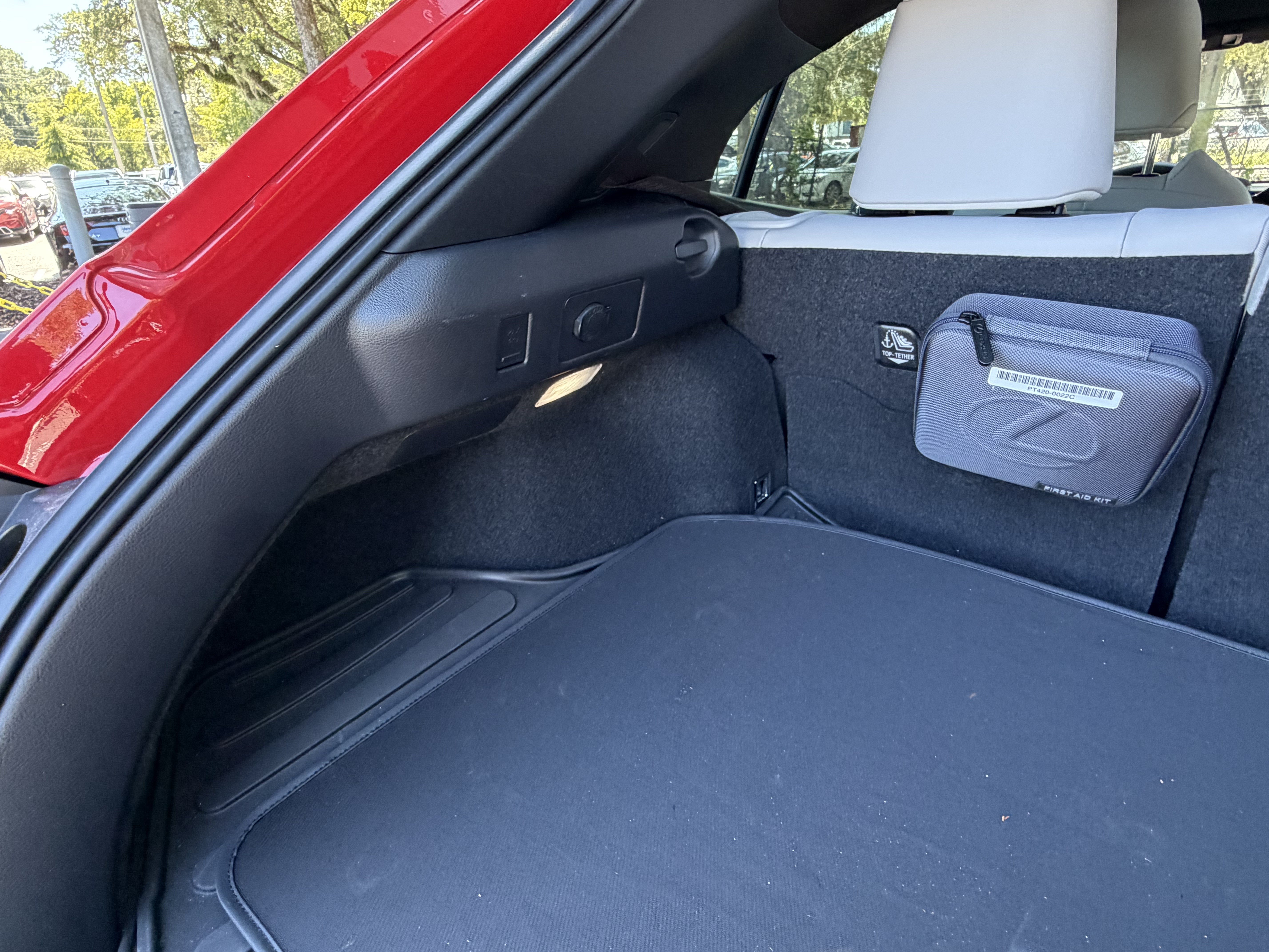 Certified 2025 Lexus UX 300h FWD w/ Accessory Package (Z1) image 46