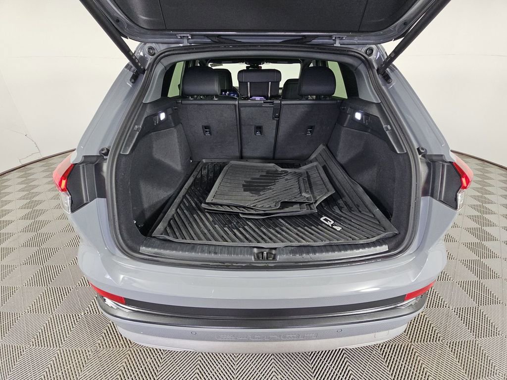 Used 2022 Audi Q4 e-tron Premium Plus image 7