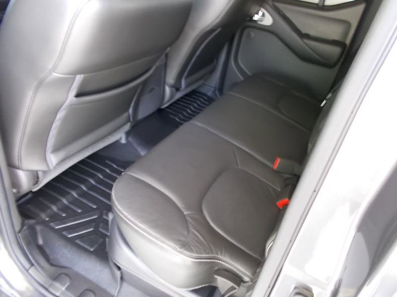 Used 2020 Nissan Frontier PRO-4X w/ Pro-4x Utility Package image 27