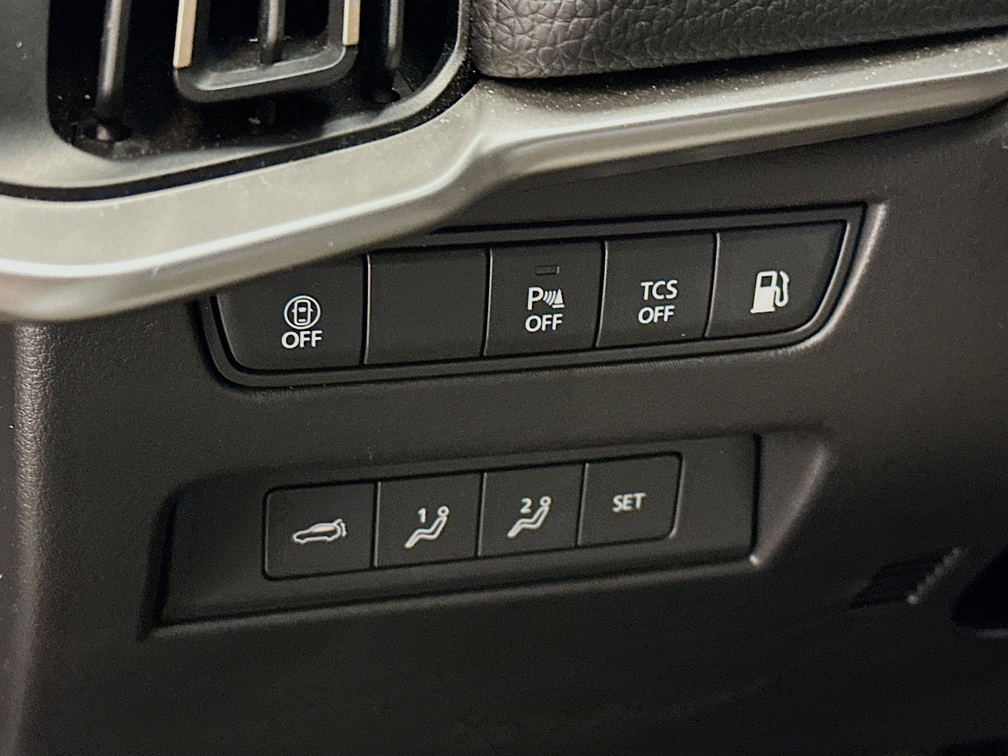 Used 2024 MAZDA CX-90 Plug-In Hybrid w/ Premium Pkg image 17