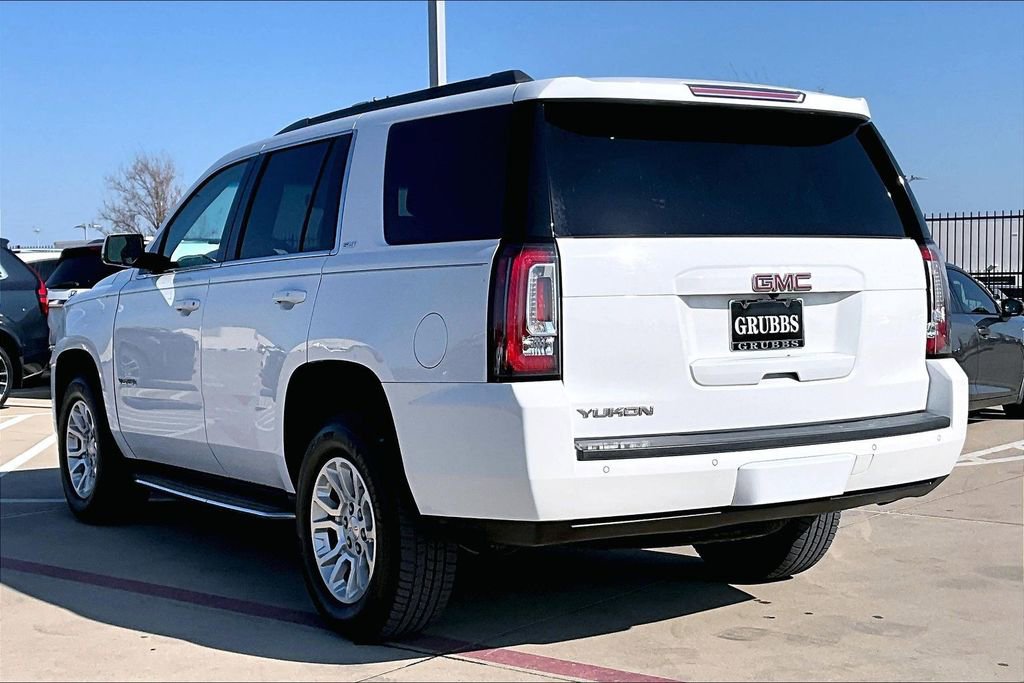 Used 2017 GMC Yukon SLT image 2