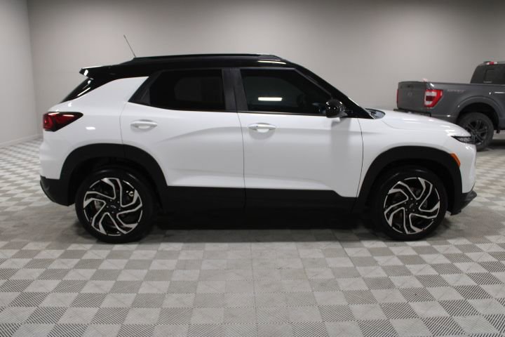 Used 2024 Chevrolet TrailBlazer RS w/ Convenience Package image 12