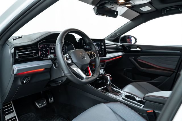 Used 2025 Volkswagen Jetta GLI Autobahn image 15