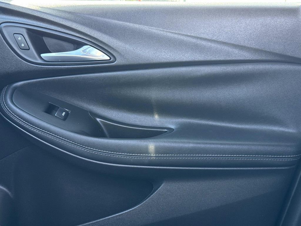 Used 2022 Buick Encore GX Essence w/ Advanced Technology Package image 27