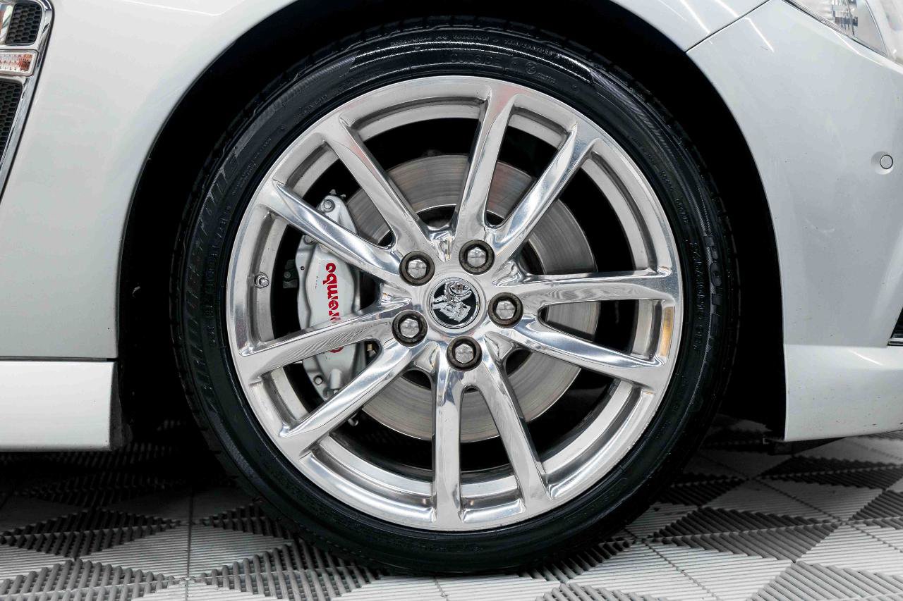 Used 2015 Chevrolet SS RWD image 42