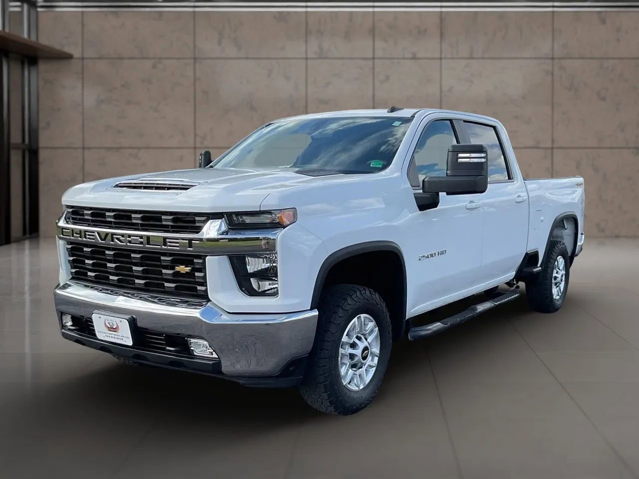 Used 2020 Chevrolet Silverado 2500 LT image 1