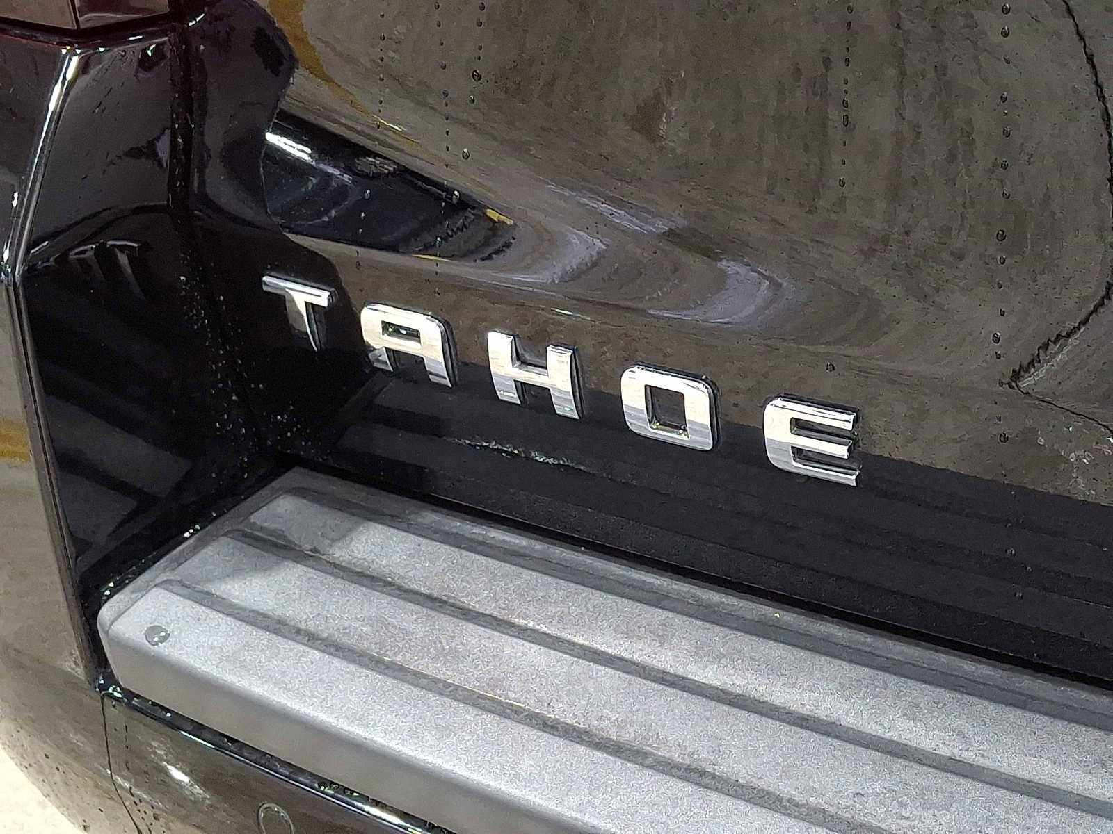 Certified 2018 Chevrolet Tahoe LT image 31