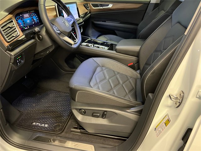 New 2026 Volkswagen Atlas SE image 7
