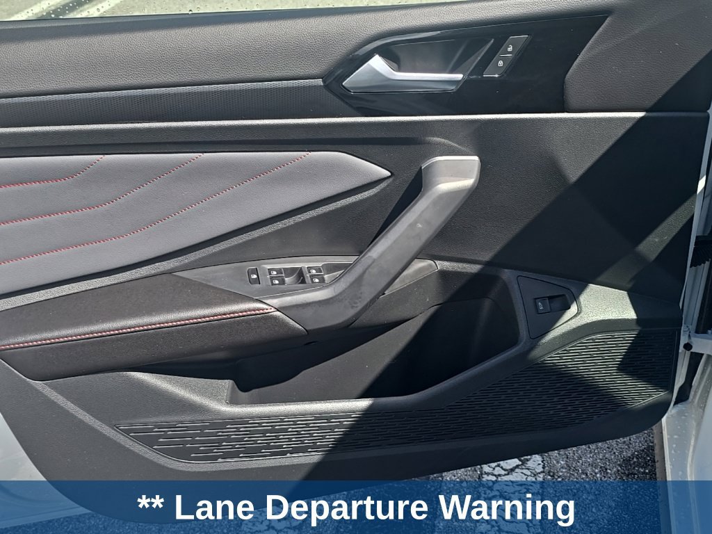 Used 2025 Volkswagen Jetta GLI Autobahn FWD image 13