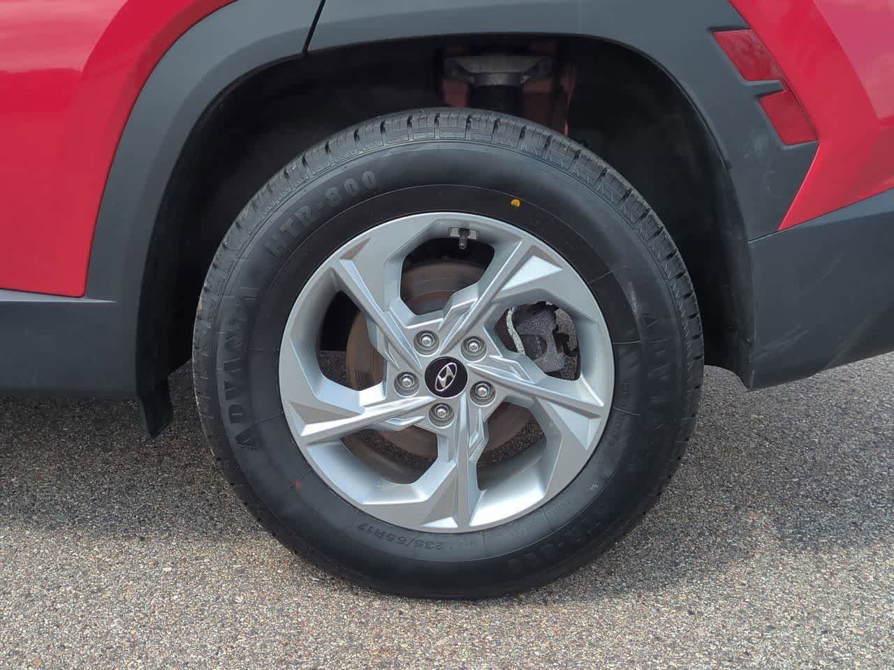 Used 2022 Hyundai Tucson SEL w/ Cargo Package AWD/4WD image 13