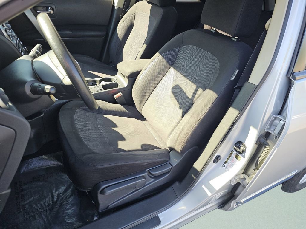 Used 2013 Nissan Rogue S w/ Special Edition Pkg AWD/4WD image 6