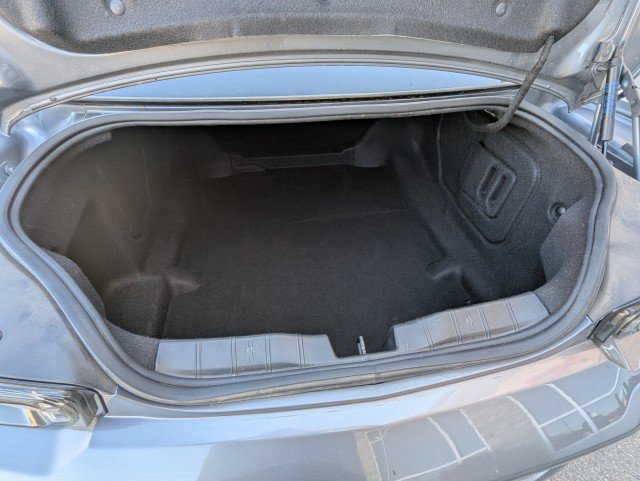 Used 2021 Chevrolet Camaro LT w/ RS Package image 21